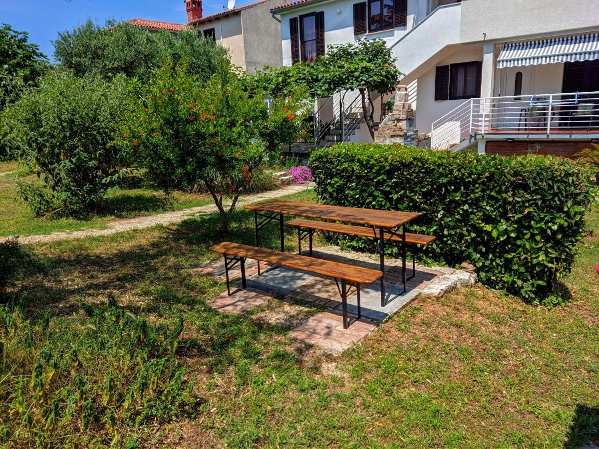 Apartment Rosa 2 Rovinj Exterior photo